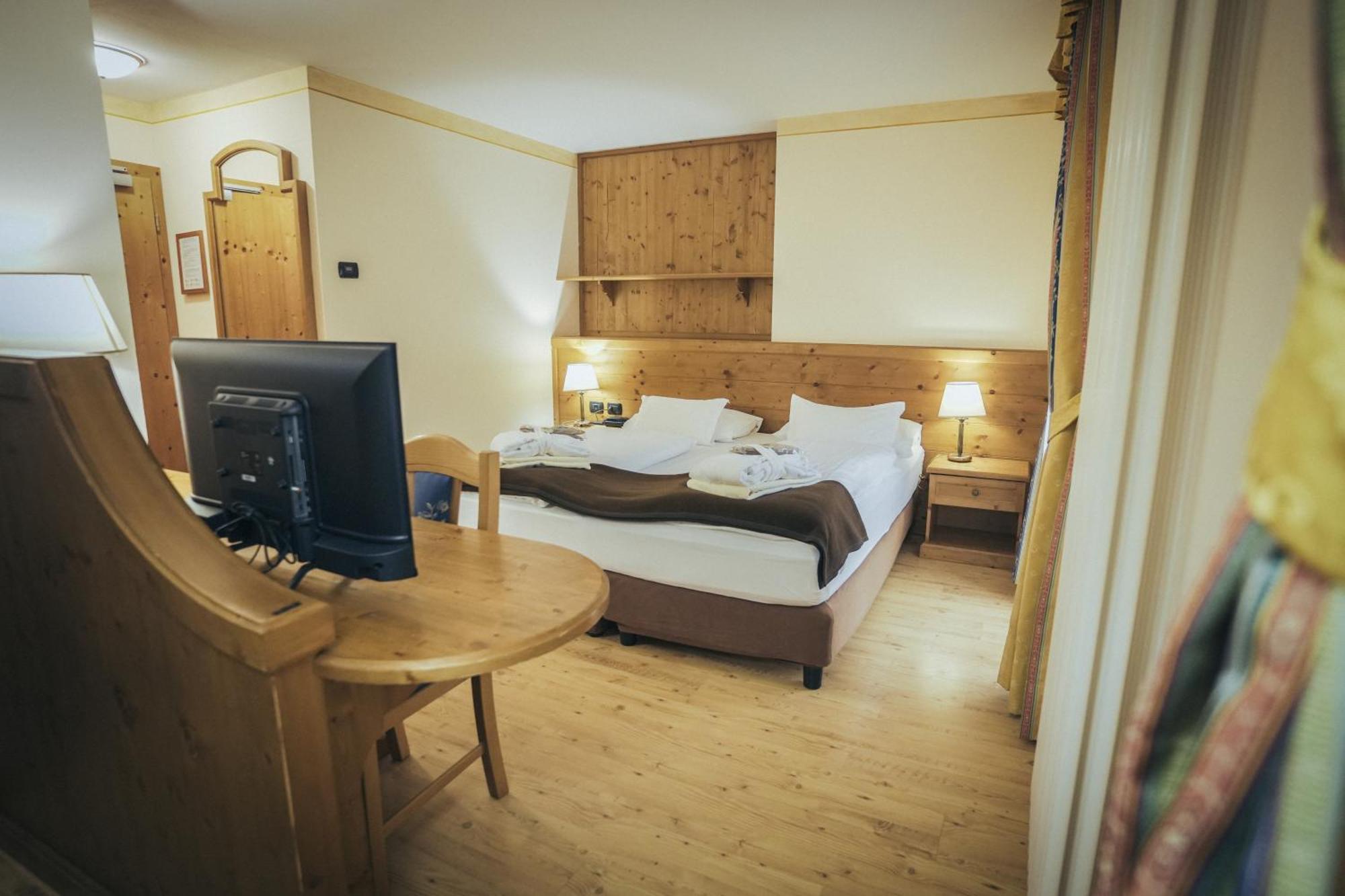 Hotel Al Parco Moena Buitenkant foto
